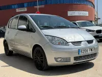 Usado Mitsubishi Colt Invite 95 CV (69 kW) 2007 Gris / plata Monovolumen