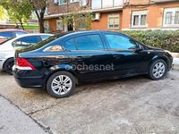 Usado Opel Astra Edition 110 CV (80 kW) 2009 Negro Berlina
