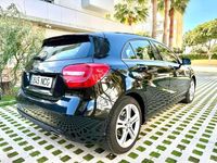 Usado Mercedes A180 Style 109 CV (80 kW) 2014 Negro Utilitario