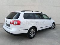 Usado VW Passat Advance 140 CV (102 kW) 2010 Blanco Familiar