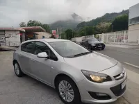 Usado Opel Astra Excellence 110 CV (80 kW) 2015 Gris / plata Berlina