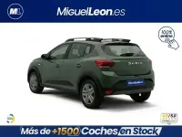 Usado Dacia Sandero Expression 91 CV (66 kW) 2023 Verde Berlina