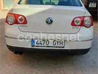 Usado VW Passat Edition 140 CV (102 kW) 2010 Blanco Berlina