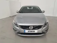 Usado Volvo V60 R-Design Kinetic 136 CV (100 kW) 2014 Gris / plata Familiar