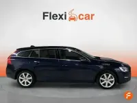 Begagnad Volvo V60 Kinetic 150 HK (110 kW) 2017 Blå Kombi