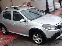 Usado Dacia Sandero Stepway 90 CV (66 kW) 2011 Gris / plata Berlina