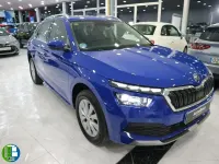 Usado Skoda Kamiq Active 90 CV (66 kW) 2020 Azul SUV