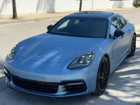Usado Porsche Panamera 330 CV (242 kW) 2019 Azul Berlina
