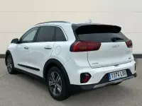 Usado Kia Niro 141 CV (103 kW) 2022 Blanco SUV