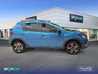 Usado Dacia Sandero Essentiel 75 CV (55 kW) 2020 Azul Utilitario