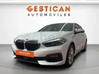 Używany BMW 118 140 KM (102 kW) 2021 Biały Hatchback