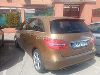 Usado Mercedes B180 109 CV (80 kW) 2013 Marrón Monovolumen