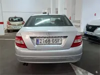 Usado Mercedes C180 Elegance 156 CV (114 kW) 2009 Gris / plata Berlina
