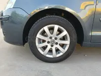 Usado VW Polo Highline 80 CV (58 kW) 2008 Azul Utilitario
