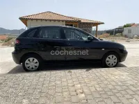 Usado Seat Ibiza 100 CV (73 kW) 2003 Negro Utilitario