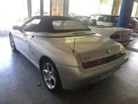 Usado Alfa Romeo Spider 165 CV (121 kW) 2003 Plateado Descapotable