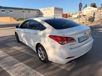 Usado Hyundai i40 136 CV (100 kW) 2013 Blanco Berlina