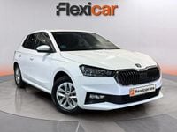 Usado Skoda Fabia Selection 95 CV (69 kW) 2024 Blanco Utilitario