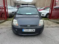 Usado Ford Fiesta Futura 68 CV (50 kW) 2008 Negro Utilitario