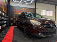 Usado Dacia Lodgy Ambiance 100 CV (73 kW) 2016 Granate Monovolumen