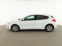 Usado Ford Focus Trend+ 125 CV (91 kW) 2019 Blanco Berlina