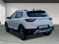 Usado Kia Stonic GT-Line 100 CV (73 kW) 2024 Blanco SUV