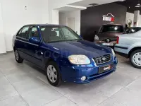 Usado Hyundai Accent 81 CV (59 kW) 2005 Azul Berlina