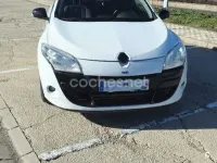 Usado Renault Mégane 110 CV (80 kW) 2011 Blanco Berlina