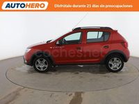 Usado Dacia Sandero Stepway 90 CV (66 kW) 2017 Rojo Utilitario