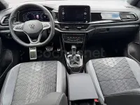 Usado VW T-Roc R-line 150 CV (110 kW) 2025 Gris / plata SUV