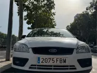 Usado Ford Focus Trend 115 CV (84 kW) 2006 Blanco Berlina