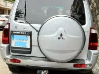 Usado Mitsubishi Montero 160 CV (117 kW) 2004 Gris / plata SUV