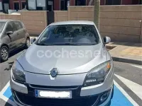 Usado Renault Mégane III Dynamique 110 CV (80 kW) 2013 Gris / plata Berlina