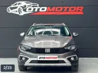 Usado Fiat Tipo Cross 101 CV (74 kW) 2021 Gris / plata Berlina