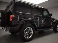 Usado Jeep Wrangler Sahara 200 CV (147 kW) 2019 Negro SUV