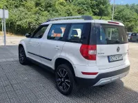 Usado Skoda Yeti Ambition 105 CV (77 kW) 2014 Blanco SUV