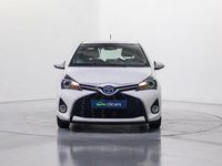 Usado Toyota Yaris Hybrid Active 100 CV (73 kW) 2017 Blanco Berlina