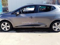 Usado Renault Clio GrandTour 90 CV (66 kW) 2016 Gris / plata Familiar
