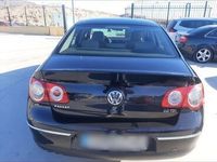Usado VW Passat Highline 140 CV (102 kW) 2006 Negro Berlina