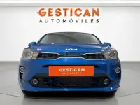 Usado Kia Rio 84 CV (61 kW) 2023 Azul Berlina