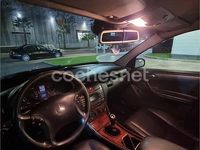 Usado Mercedes E200 75 CV (55 kW) 1993 Negro Familiar