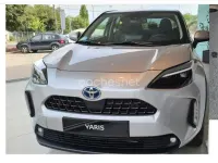 Usado Toyota Yaris Cross Plus 116 CV (85 kW) 2022 Gris / plata SUV