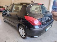 Usado Peugeot 308 120 CV (88 kW) 2009 Negro Berlina