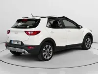 Usado Kia Stonic 100 CV (73 kW) 2023 Negro SUV