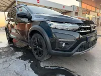 Usado Dacia Jogger Extreme 100 CV (73 kW) 2022 Negro Monovolumen