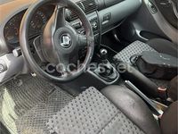 Usado Seat Leon 110 CV (80 kW) 2000 Gris / plata Utilitario