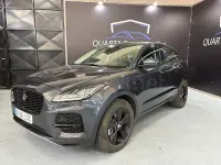 Usado Jaguar E-Pace R-Dynamic 163 CV (119 kW) 2021 Gris / plata SUV