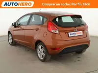 Usado Ford Fiesta Trend 75 CV (55 kW) 2016 Marrón Utilitario