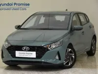 Usado Hyundai i20 100 CV (73 kW) 2025 Verde Utilitario
