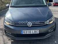 Usado VW Touran Advance 150 CV (110 kW) 2016 Gris / plata Monovolumen